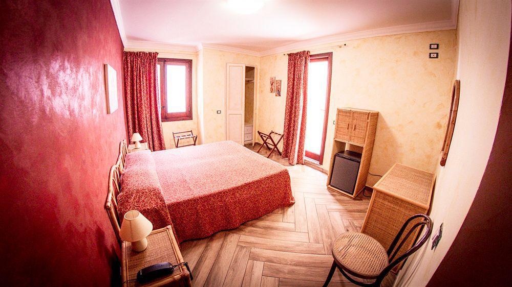 Hotel Riviera Маринелла-ді-Селінунте Екстер'єр фото