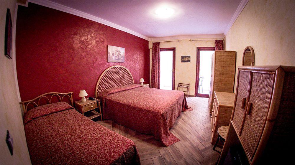 Hotel Riviera Маринелла-ді-Селінунте Екстер'єр фото